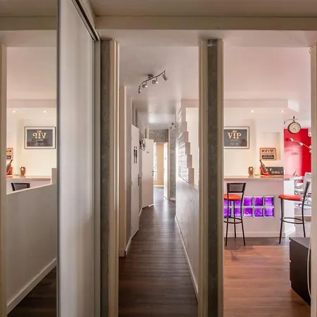 Le Vip - Parking Prive Citadine Apartment *